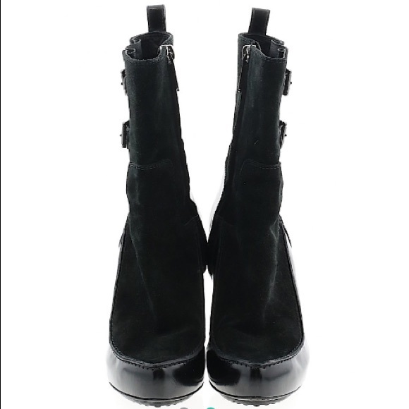 Tod’s Black Leather Buckle Detail Heel Ankle Boots - Picture 8 of 9